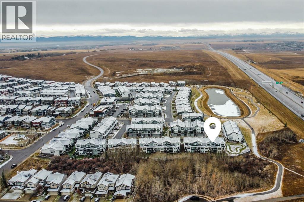 Single Family House for Sale in  Crestridge Common SW Crestmont Calgary 