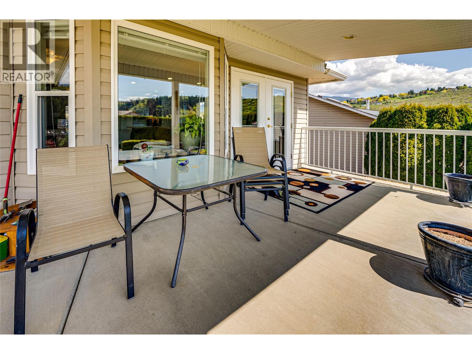 855 8 Avenue, Vernon