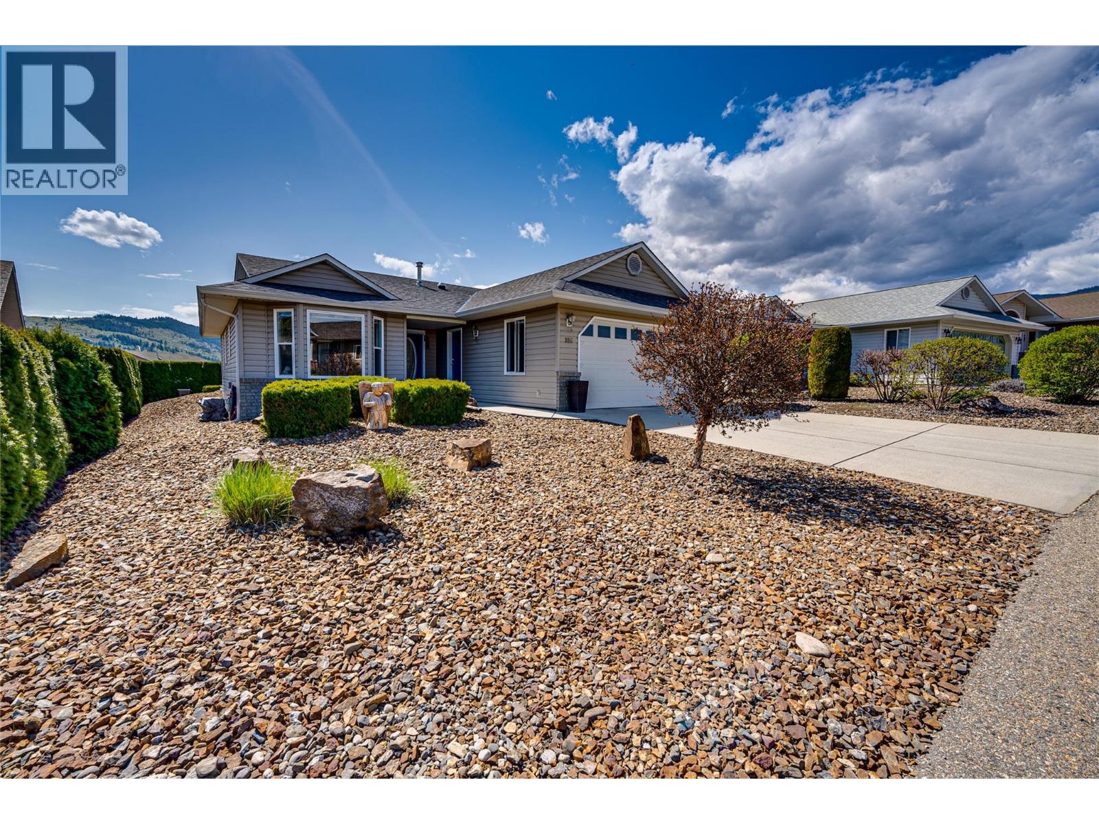 855 8 Avenue, Vernon