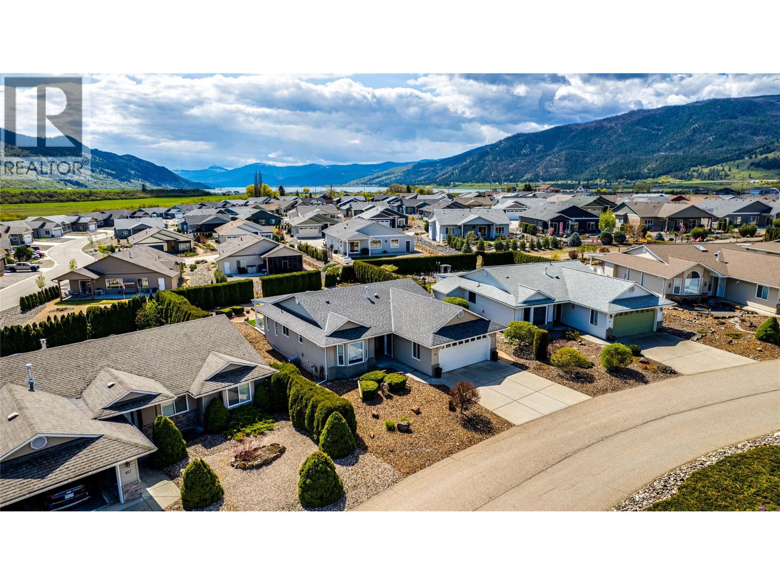 855 8 Avenue, Vernon