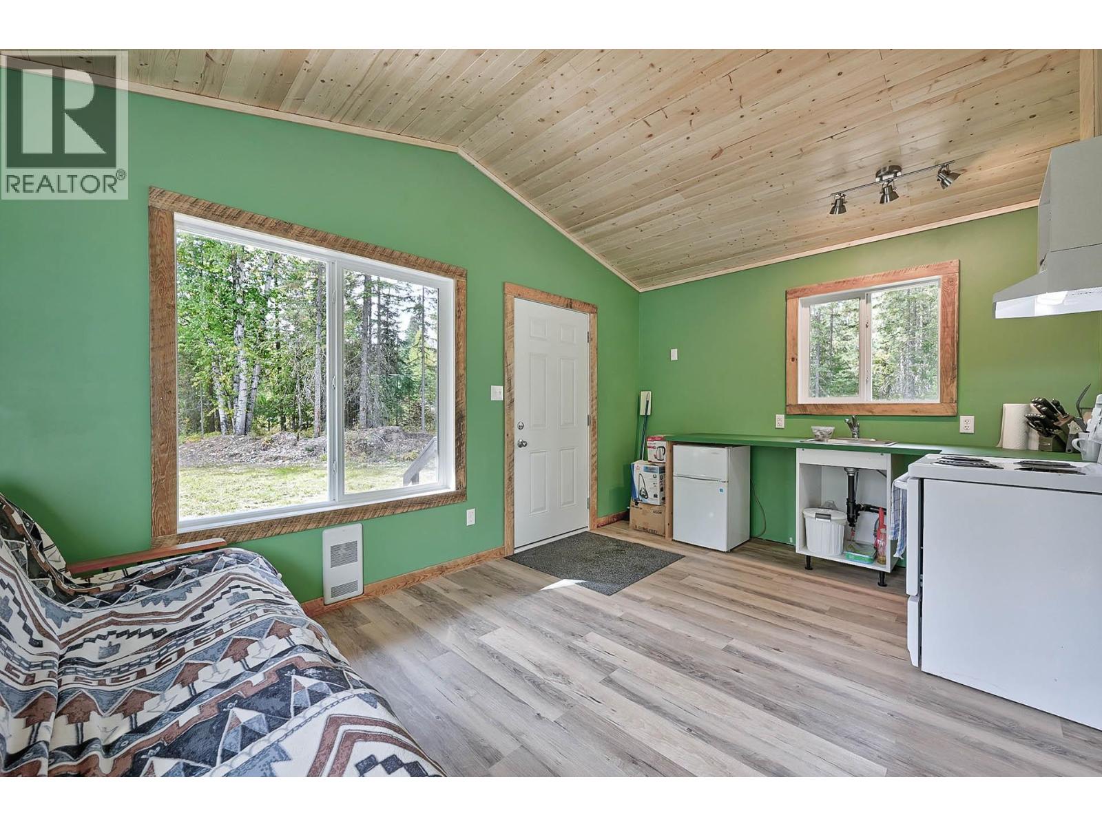 644 GROUSE CREEK Road - 7