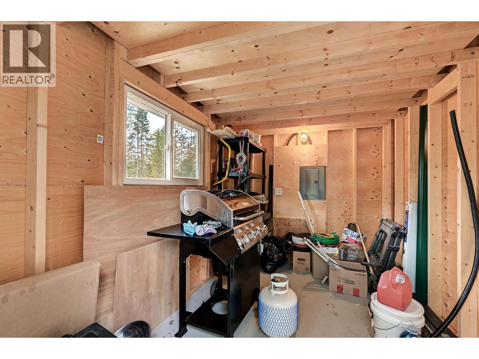 644 GROUSE CREEK Road - 39