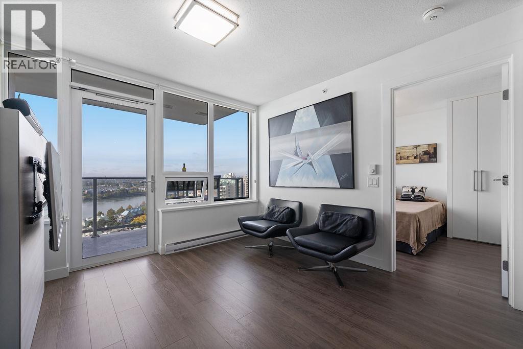 1901 988 QUAYSIDE DRIVE, New Westminster