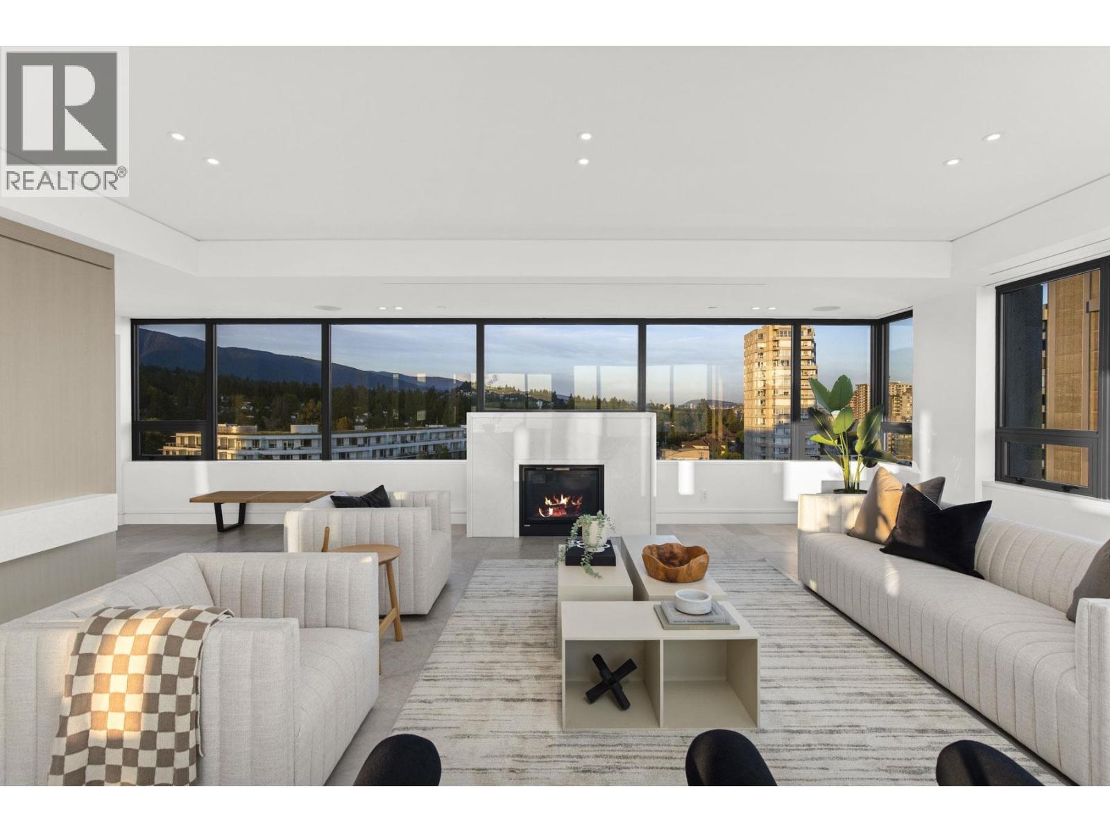 12 2250 BELLEVUE AVENUE, West Vancouver