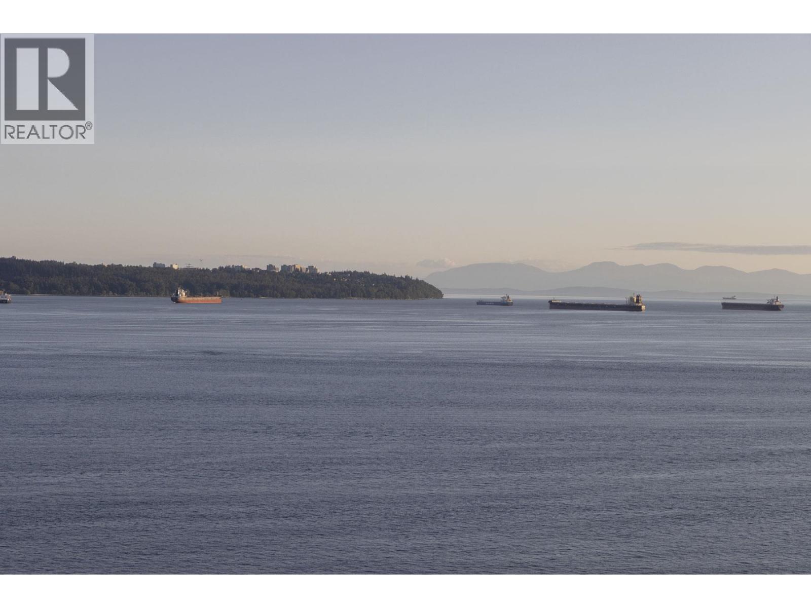 12 2250 BELLEVUE AVENUE, West Vancouver