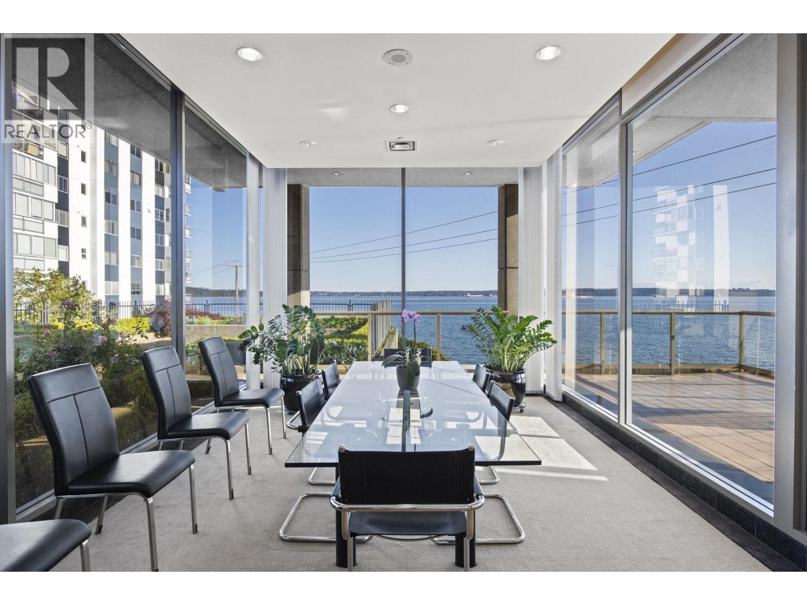 12 2250 BELLEVUE AVENUE, West Vancouver