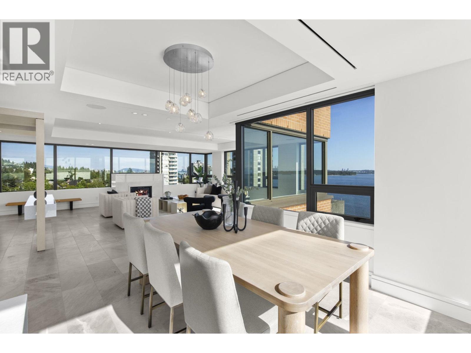 12 2250 BELLEVUE AVENUE, West Vancouver