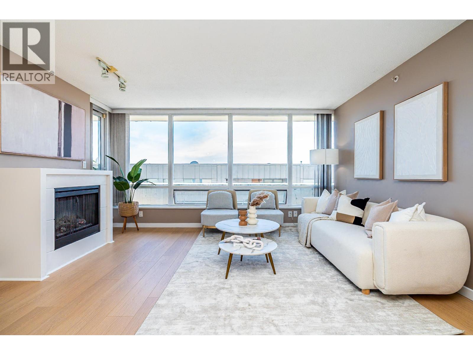 504 39 SIXTH STREET, New Westminster