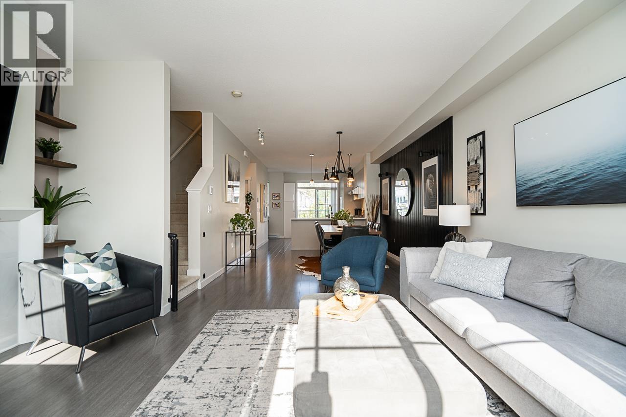 #121-5551 ADMIRAL Way, Delta