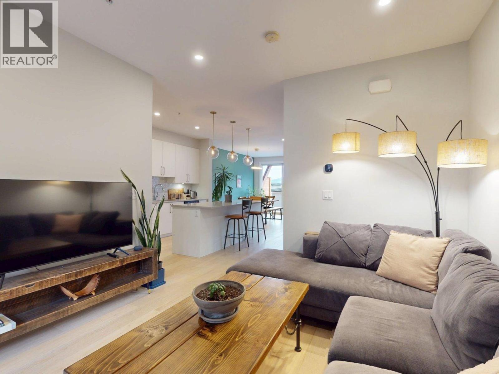 41294 HORIZON DRIVE, Squamish