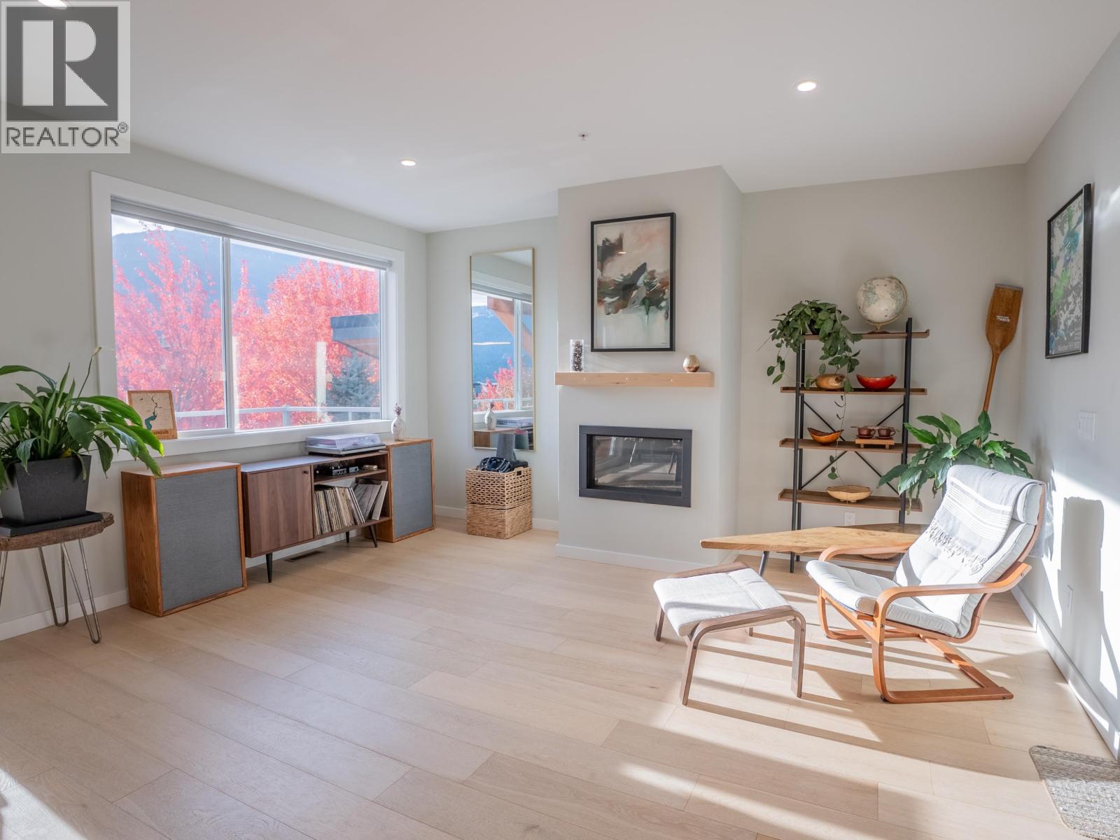 41294 HORIZON DRIVE, Squamish