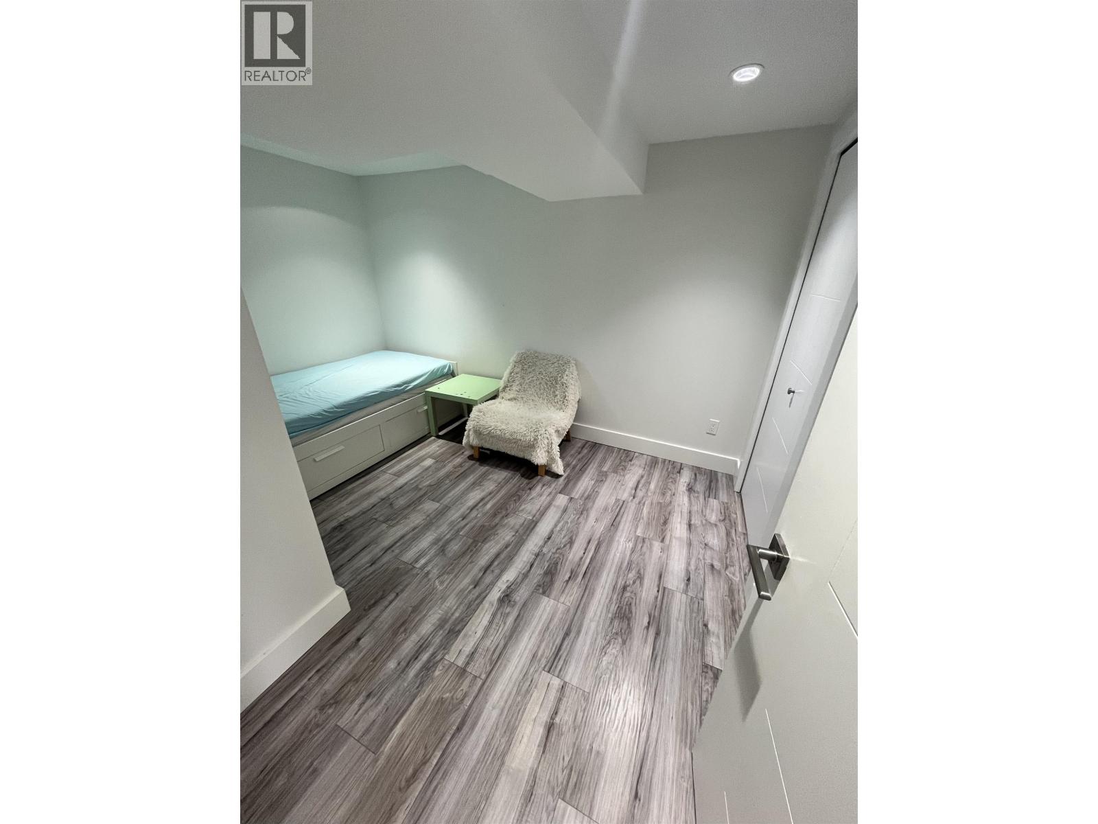 348 LAURENTIAN CRESCENT, Coquitlam