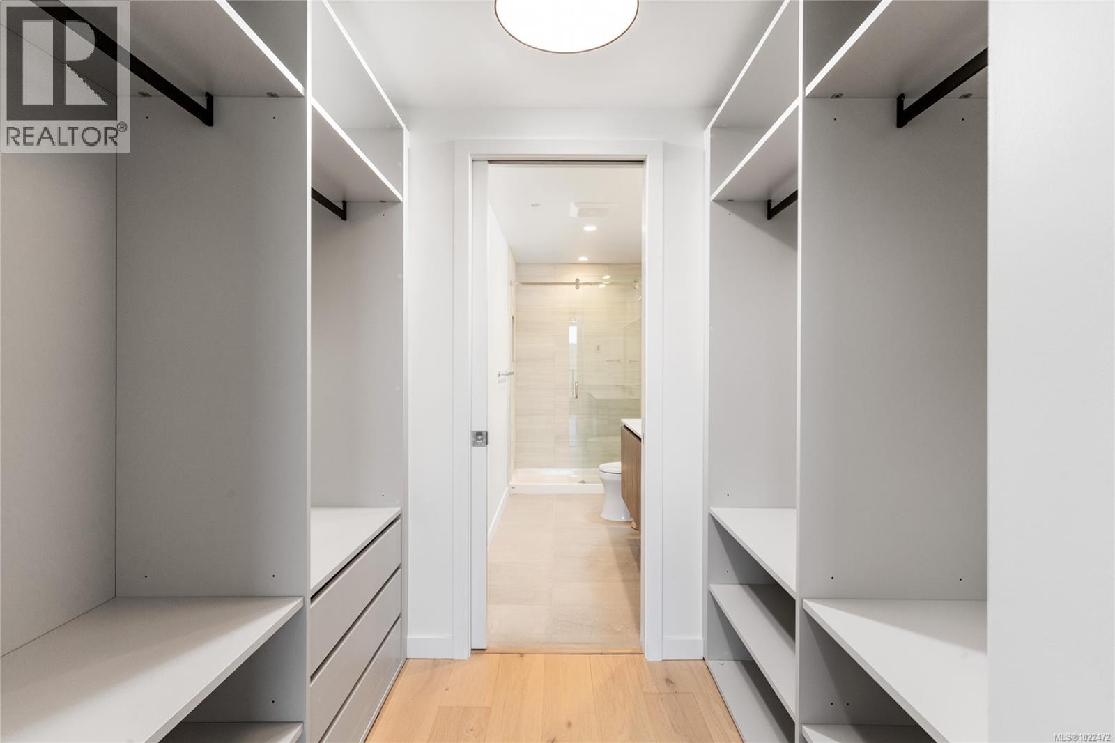 1012 2000 Hannington Rd, Langford