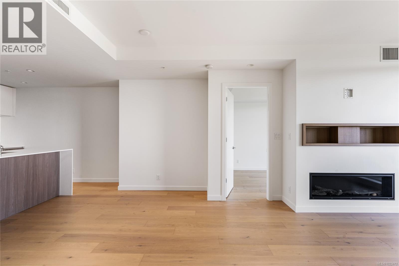 1012 2000 Hannington Rd, Langford