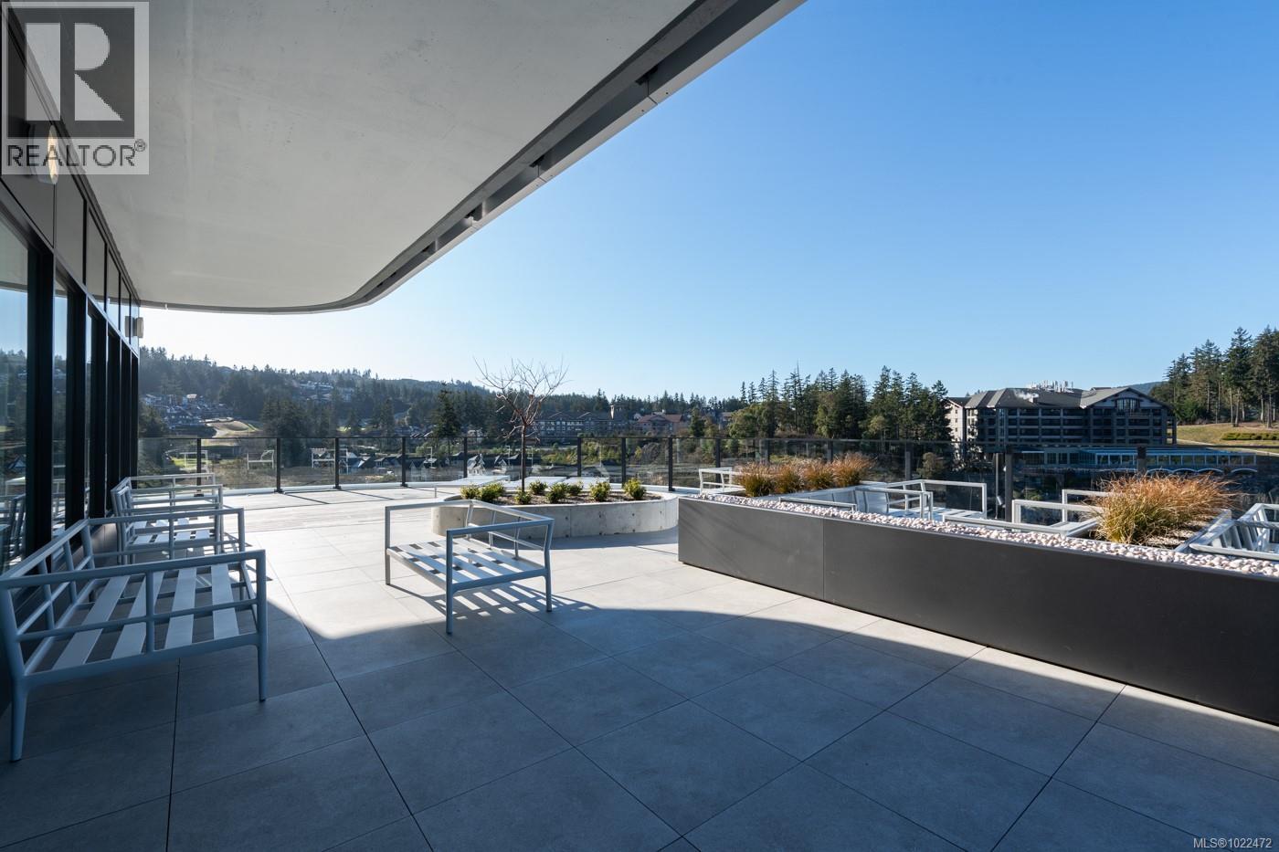 1012 2000 Hannington Rd, Langford