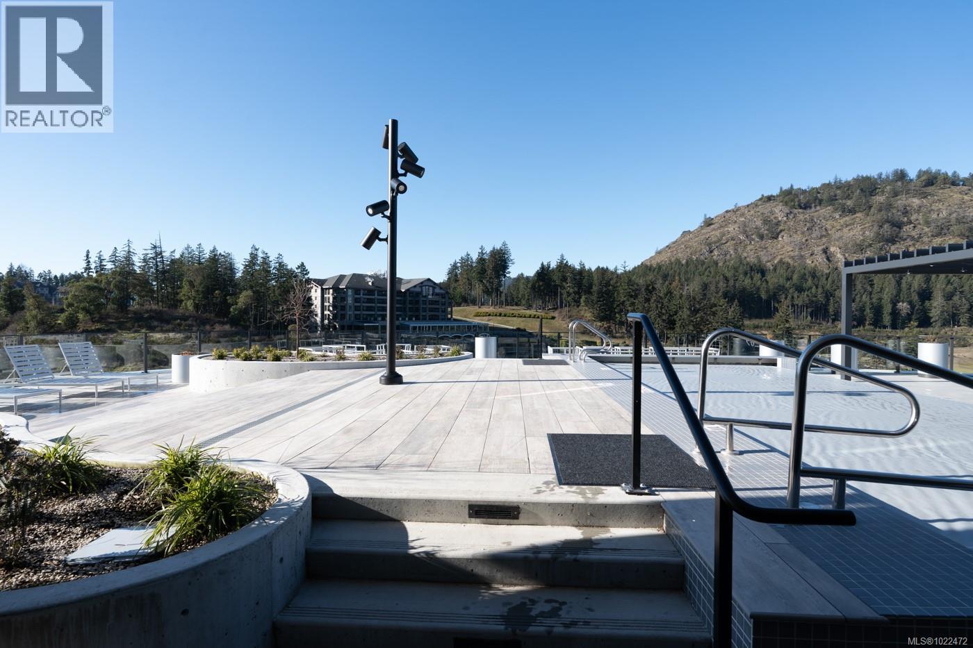 1012 2000 Hannington Rd, Langford