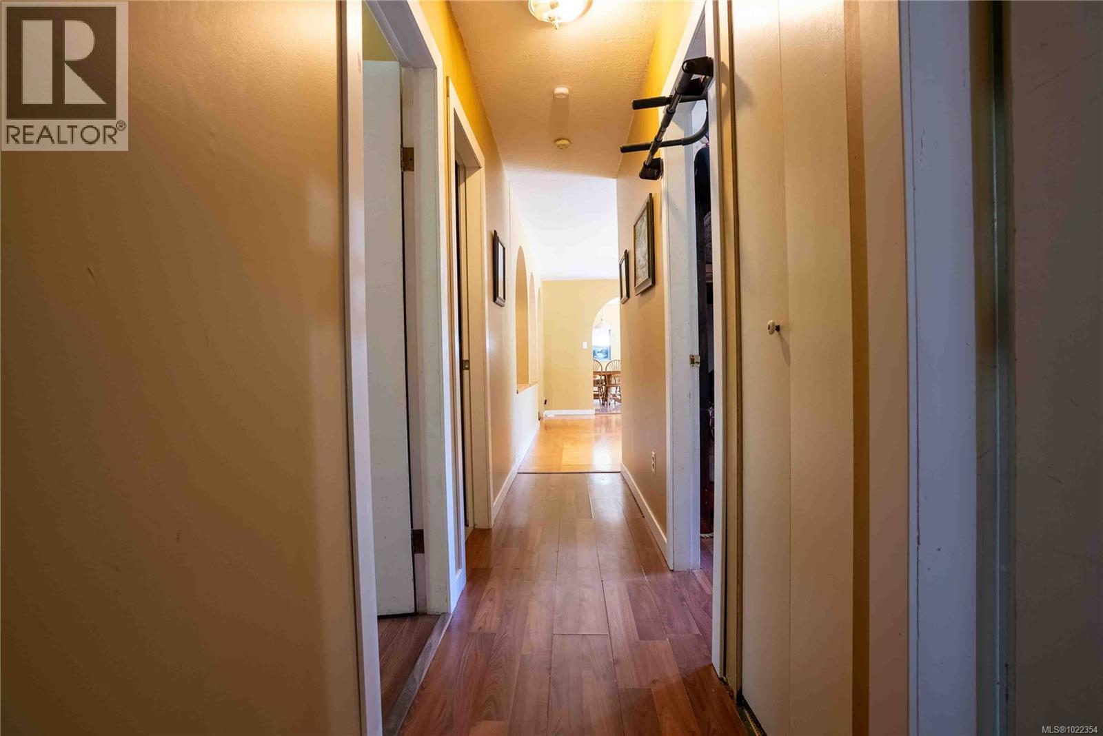 4591 Howie Rd N, Duncan