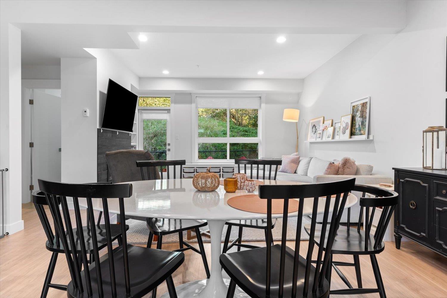 24 43680 CHILLIWACK MOUNTAIN ROAD, Chilliwack Mountain, Chilliwack