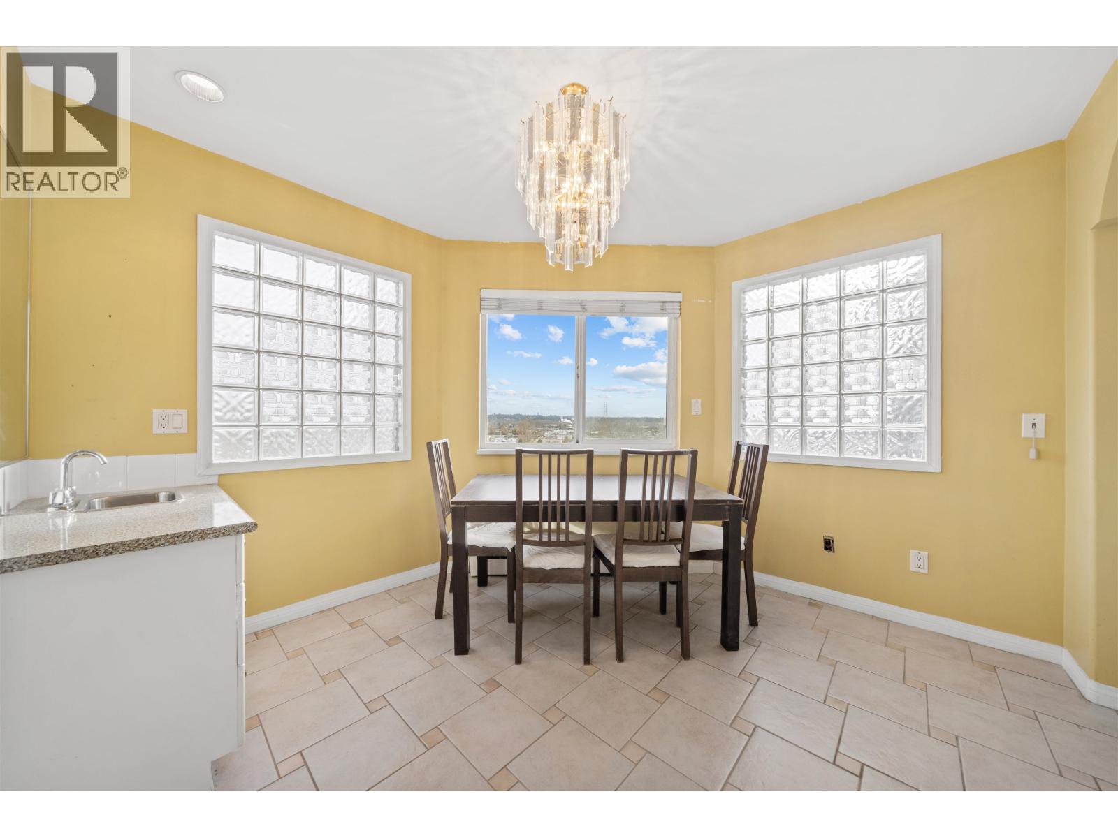 2312 MARINE DRIVE, New Westminster