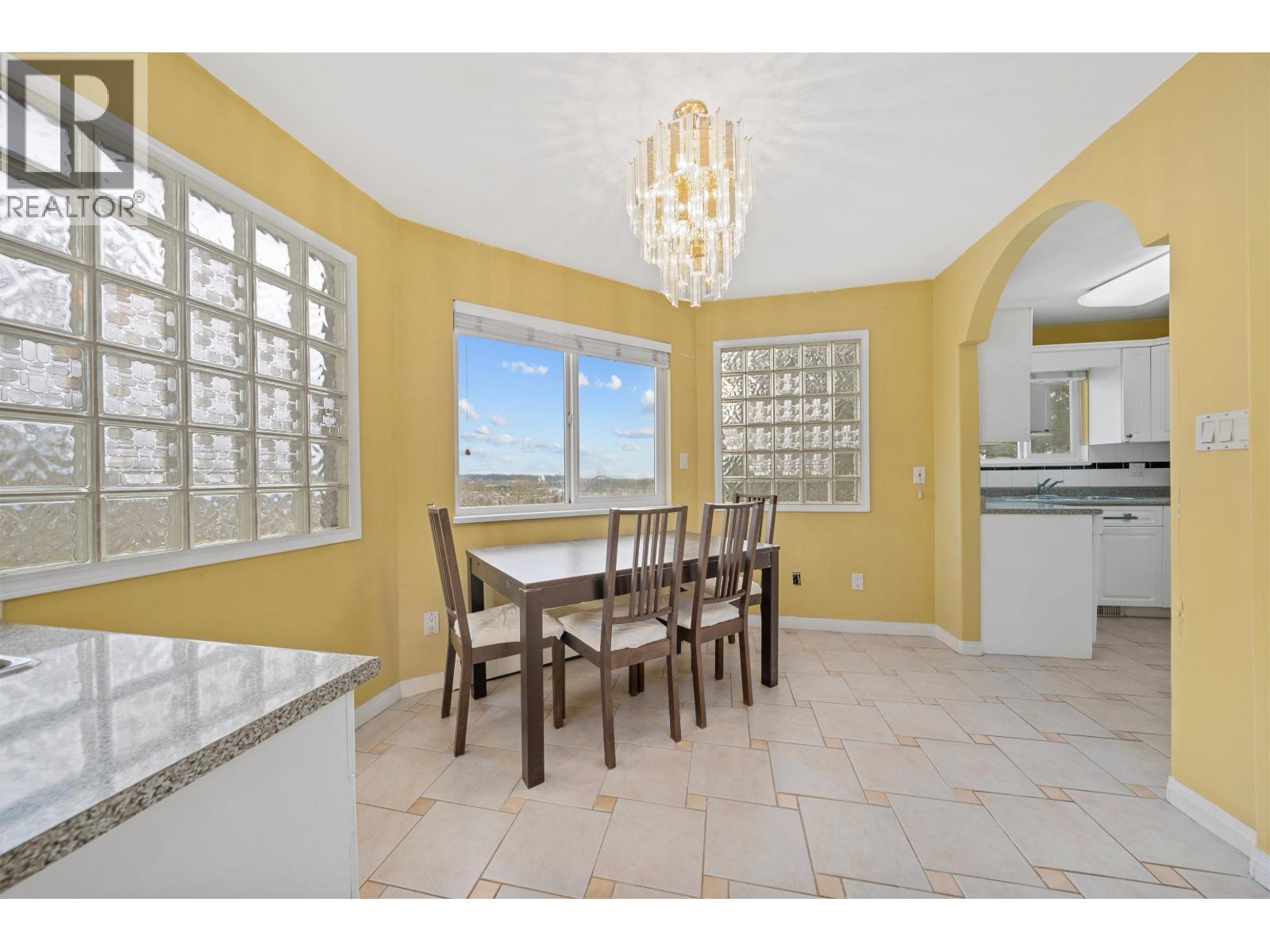 2312 MARINE DRIVE, New Westminster