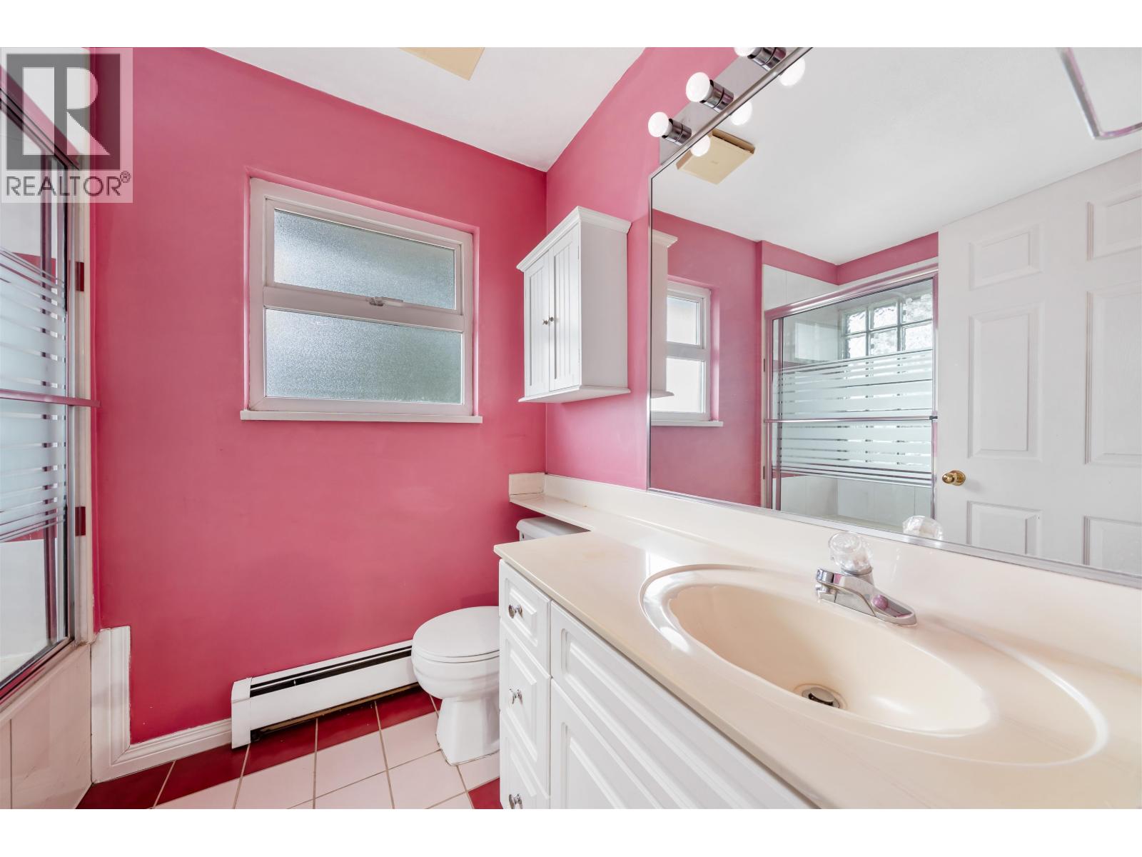 2312 MARINE DRIVE, New Westminster