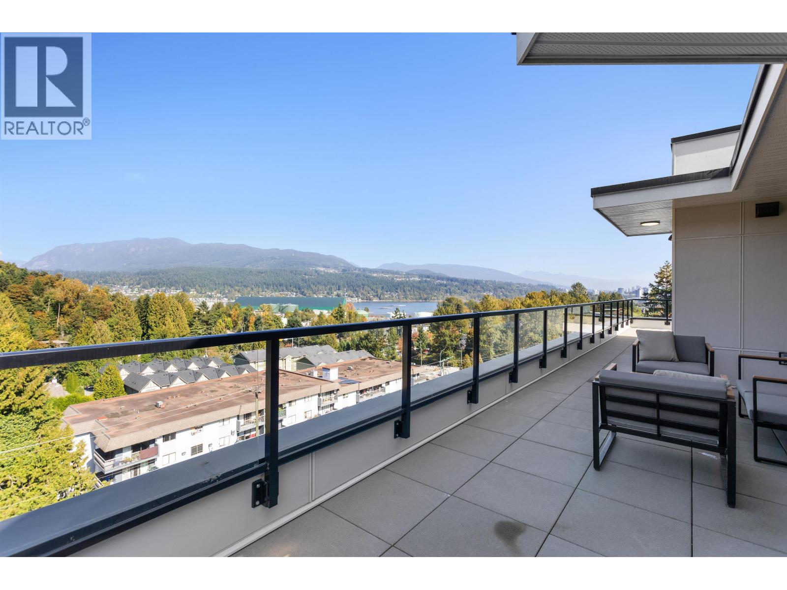 604 2002 ST. GEORGE STREET, Port Moody