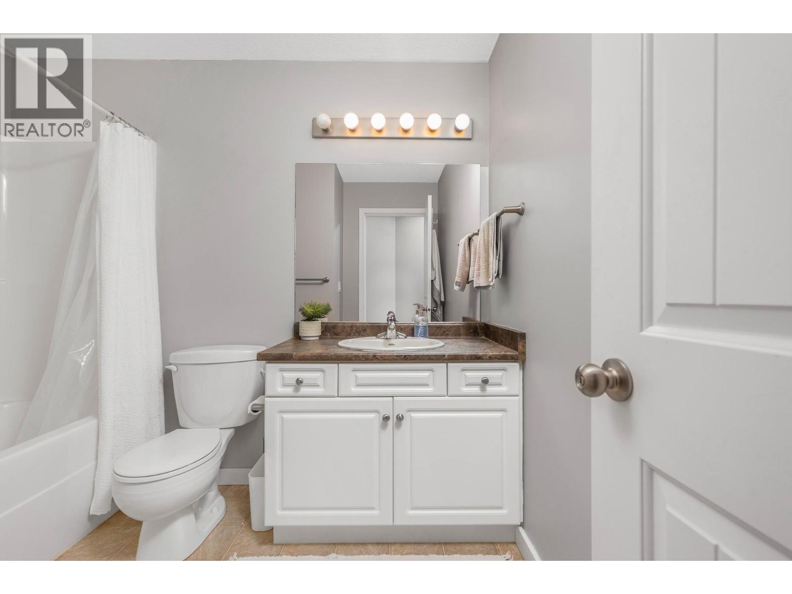 5200 25th Ave Unit# 19, Vernon