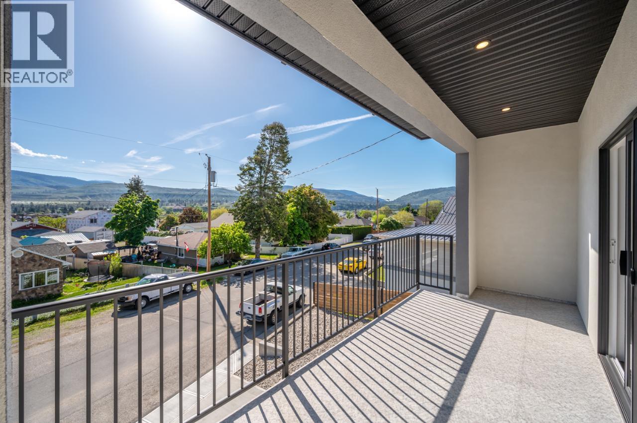 6380 Okanagan Street, Oliver