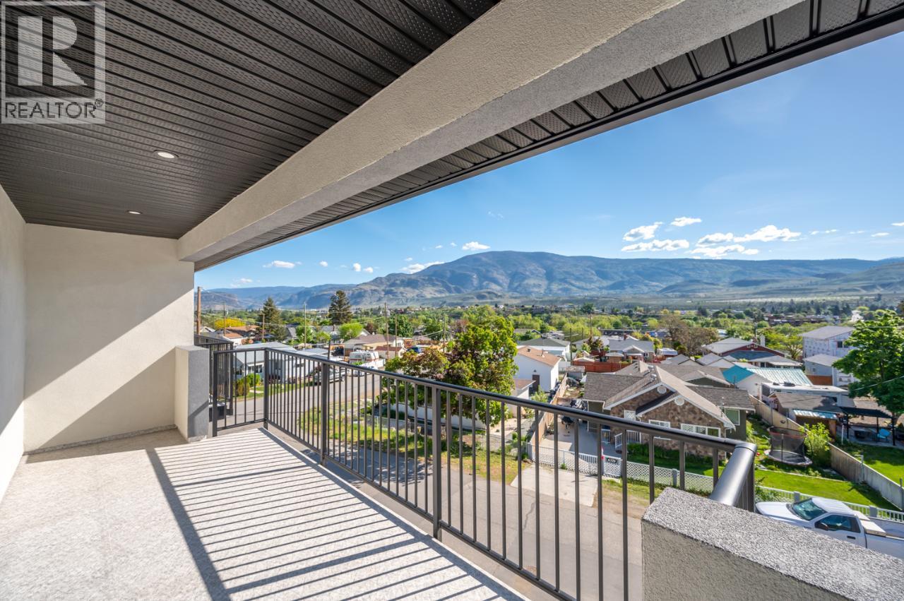 6380 Okanagan Street, Oliver