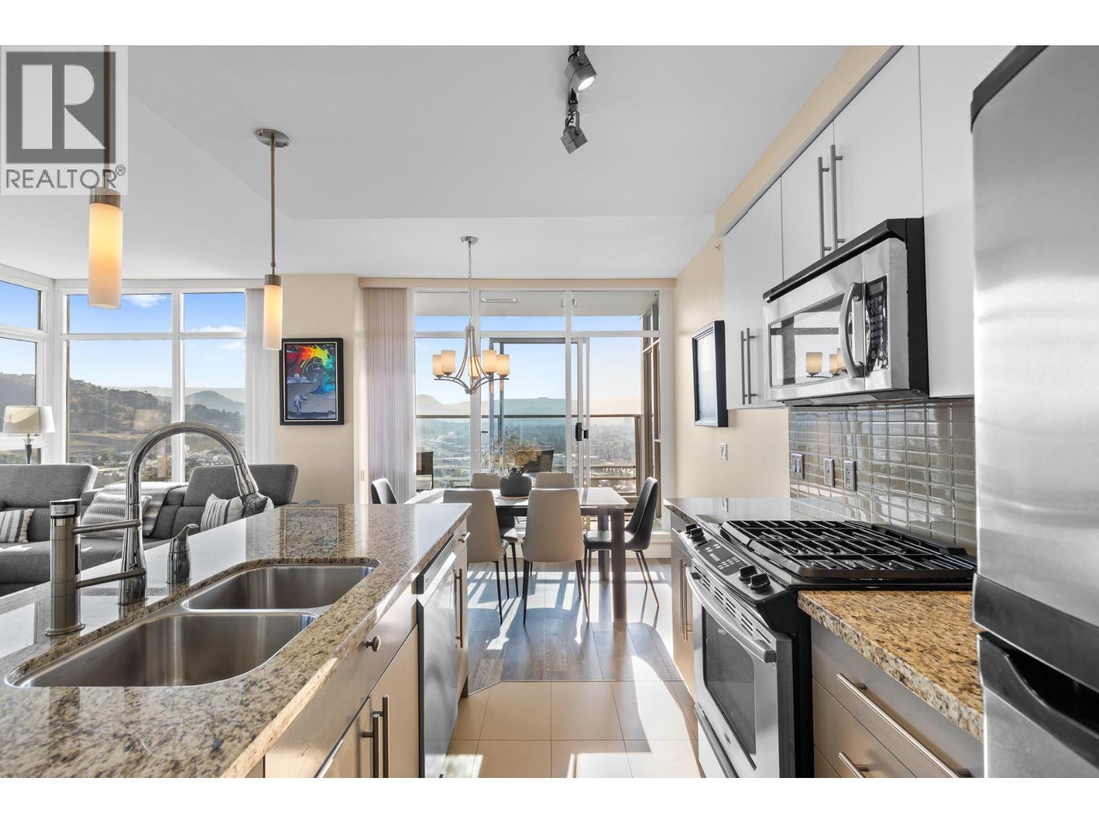 2103 1075 Sunset Drive, Kelowna