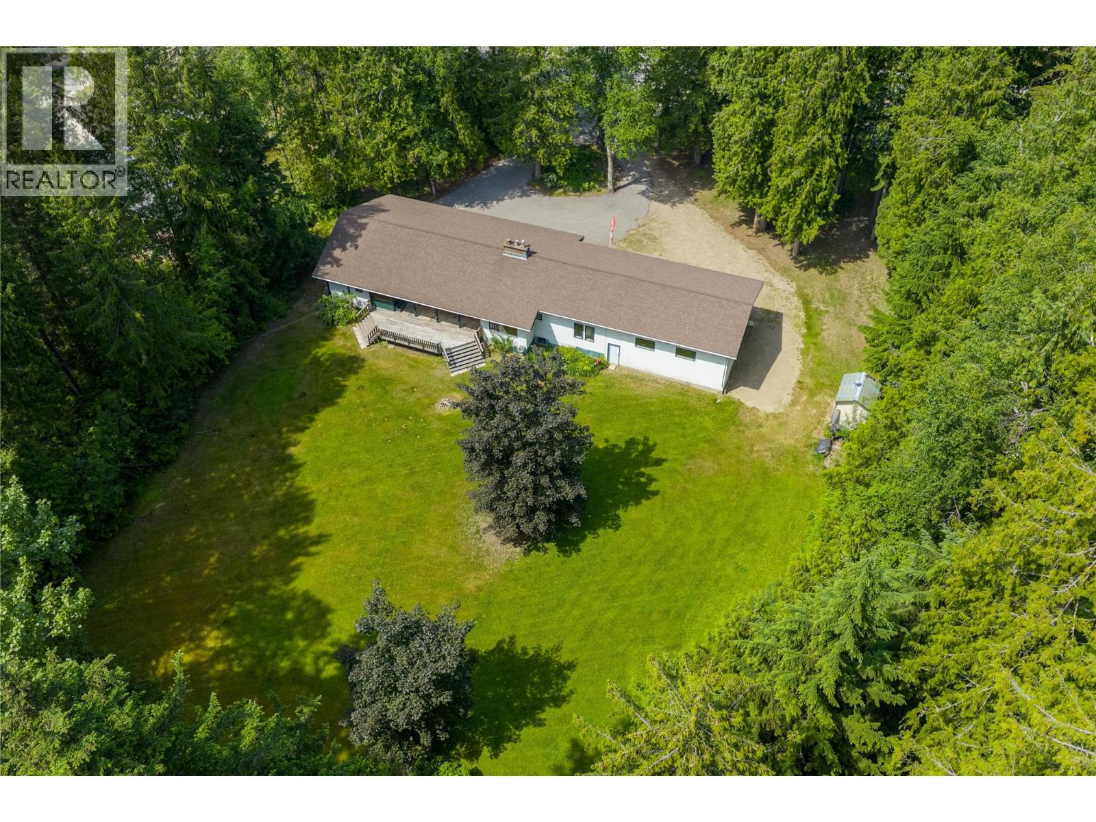 1557 Nichol Road, Revelstoke