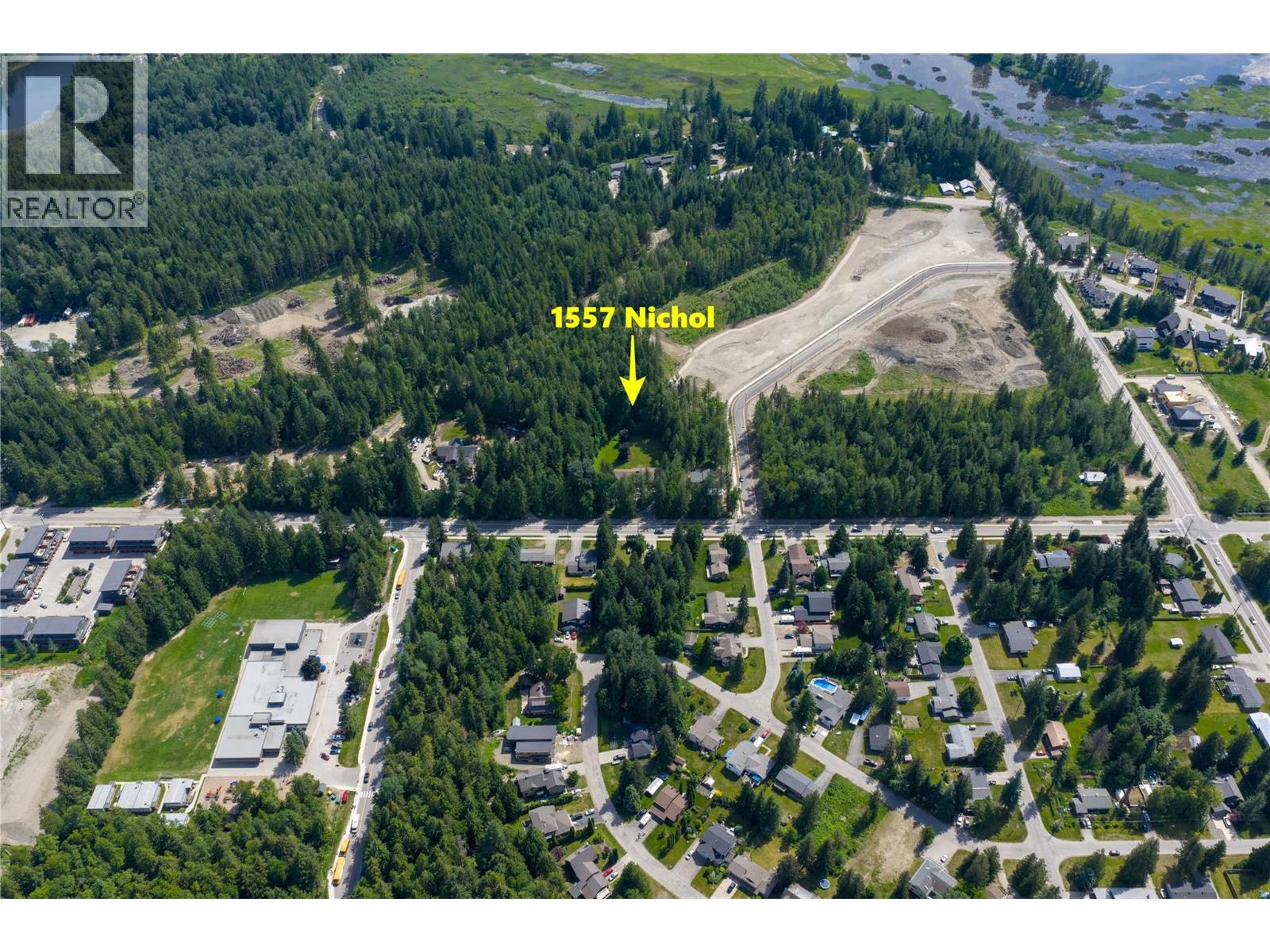1557 Nichol Road, Revelstoke