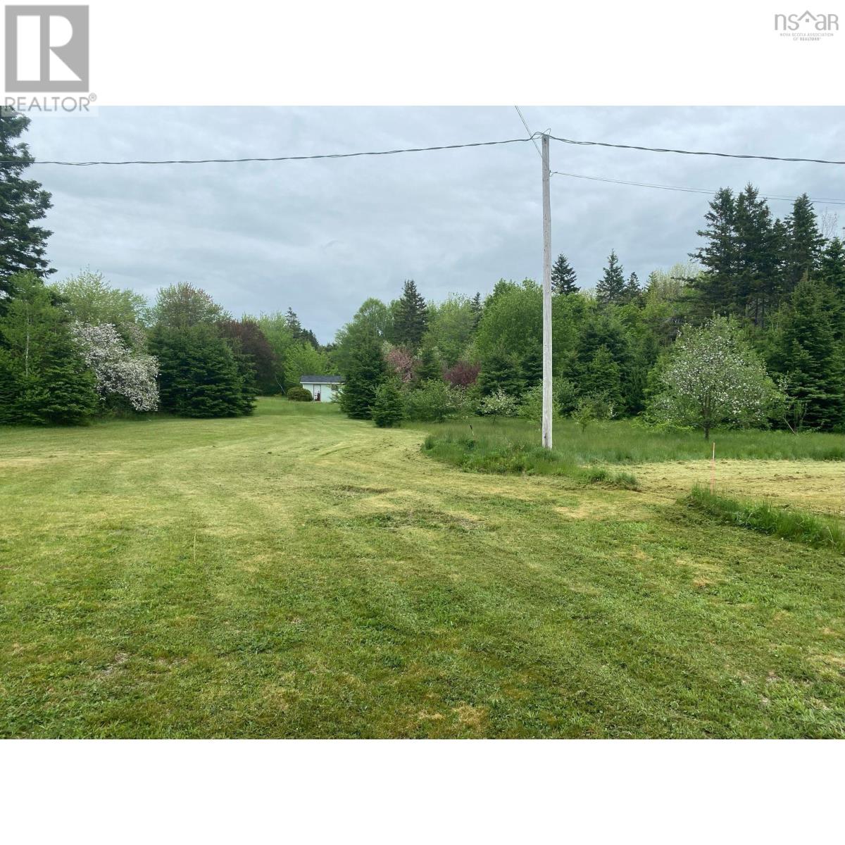 Property 24 of 30 of 6858 Highway 105