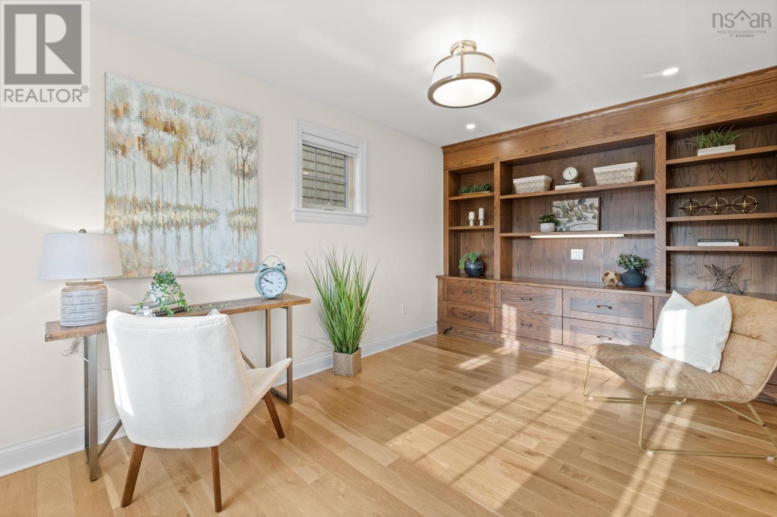 Property 24 of 50 of 1111 Rockcliffe Street