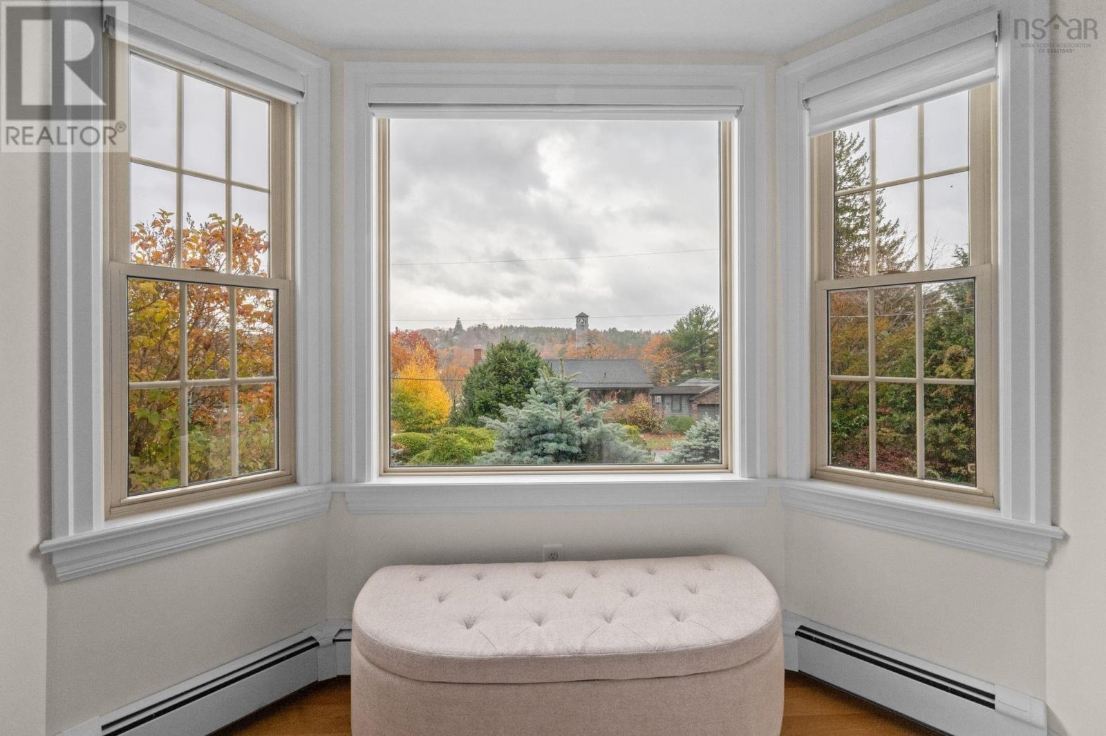 Property 28 of 50 of 1111 Rockcliffe Street