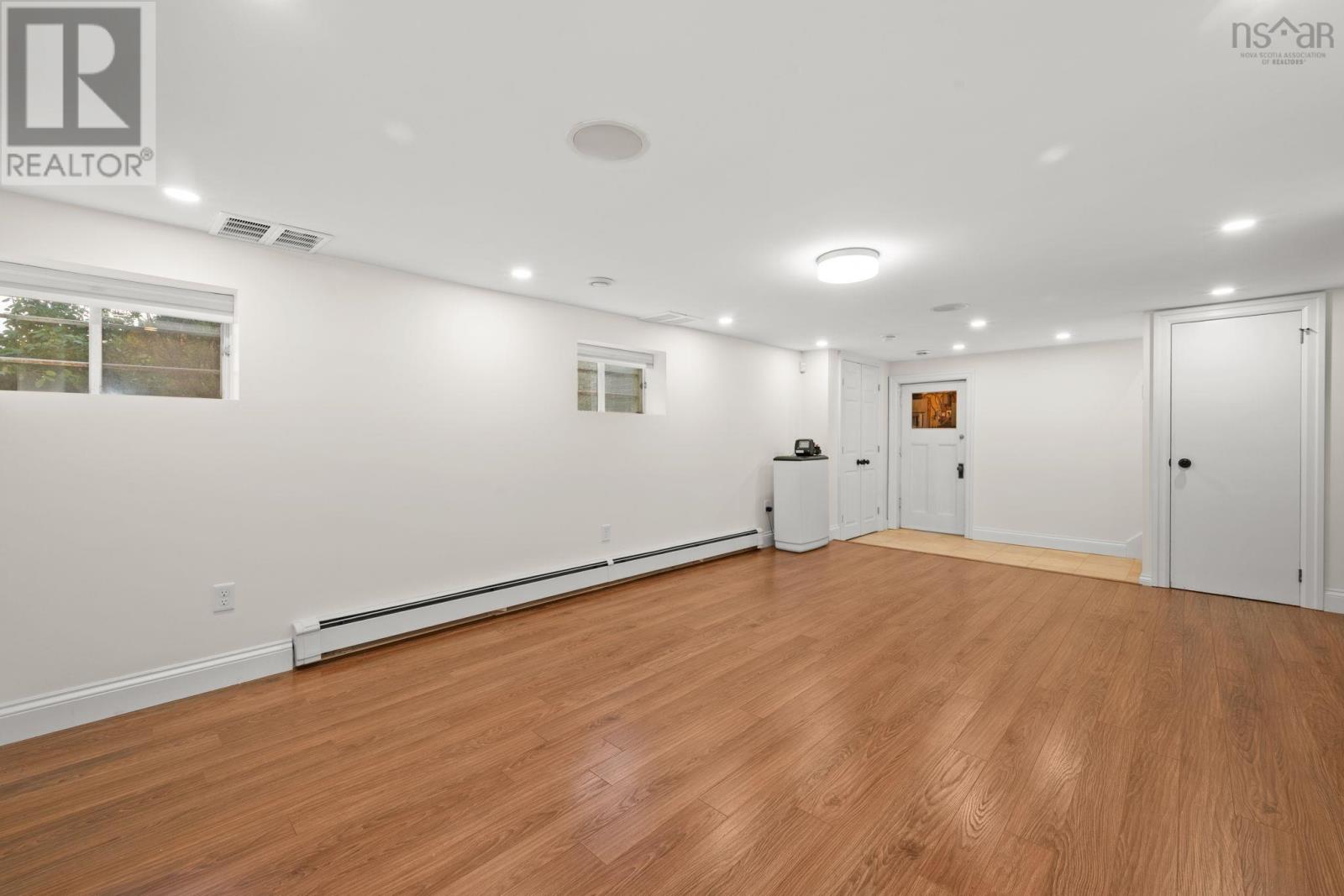 Property 41 of 50 of 1111 Rockcliffe Street