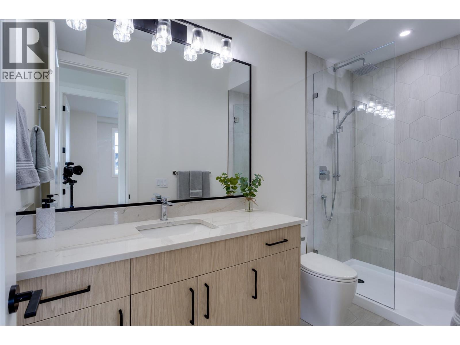 1017 Carnoustie Drive Lot# 2, Kelowna