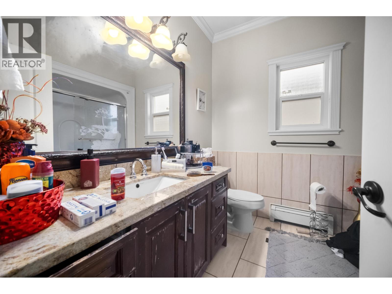 312 JARDINE STREET, New Westminster