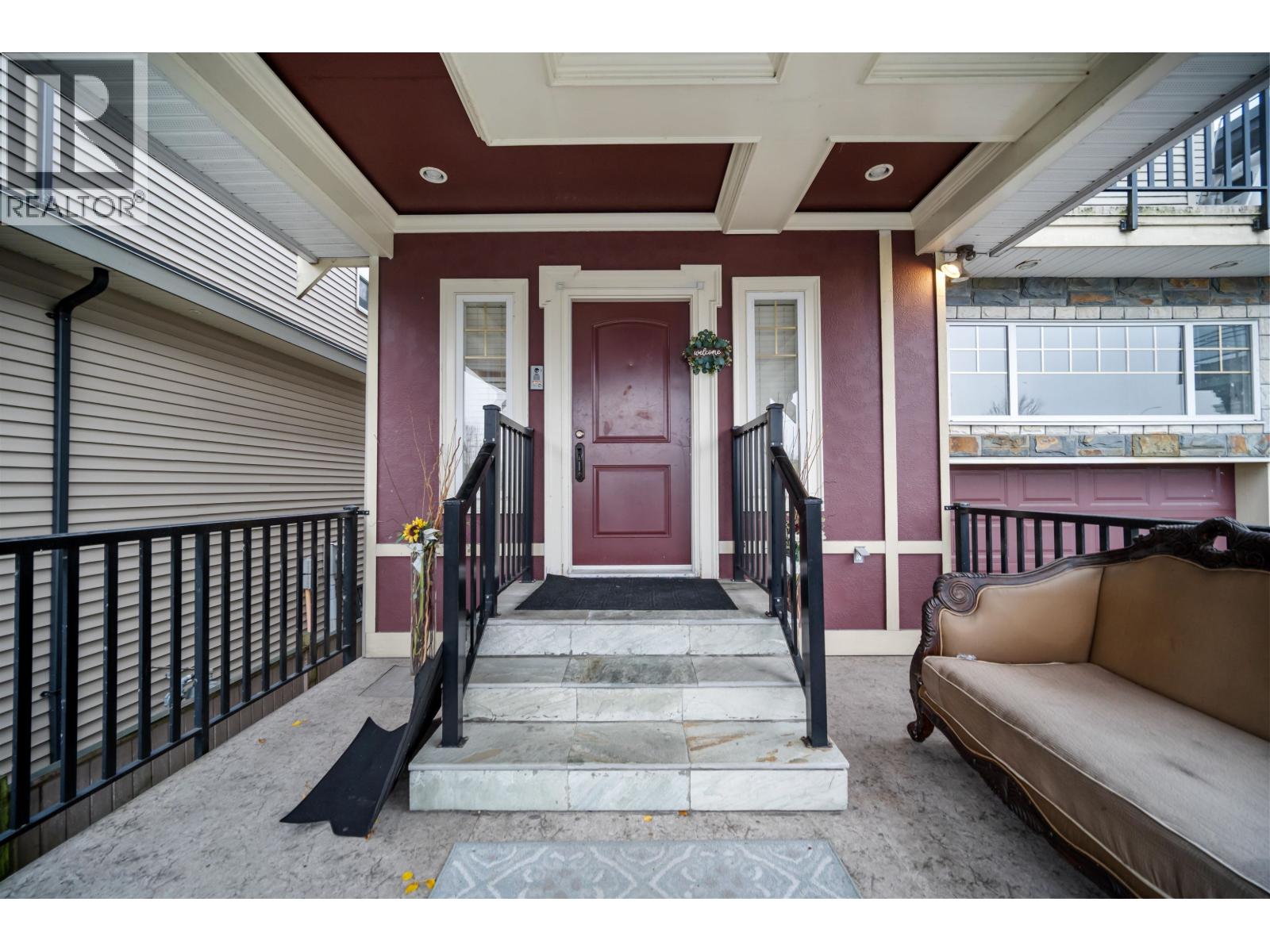 312 JARDINE STREET, New Westminster