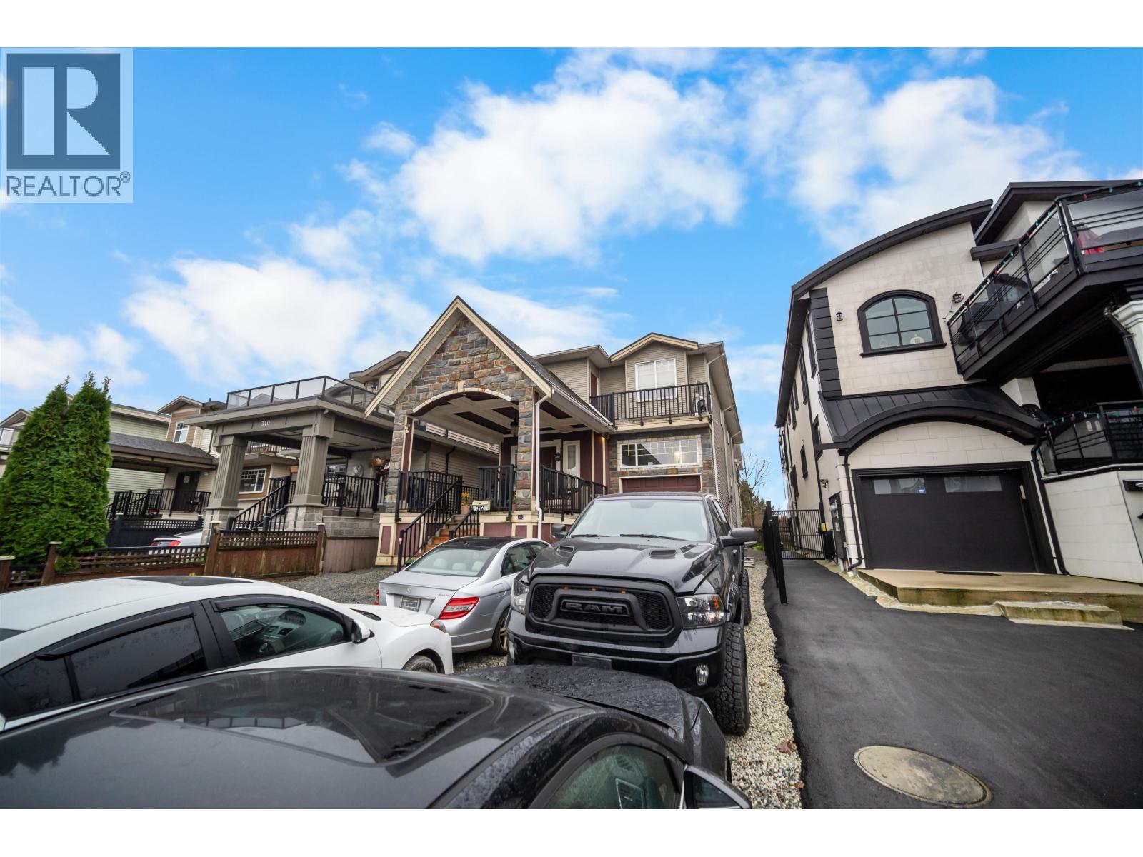 312 JARDINE STREET, New Westminster