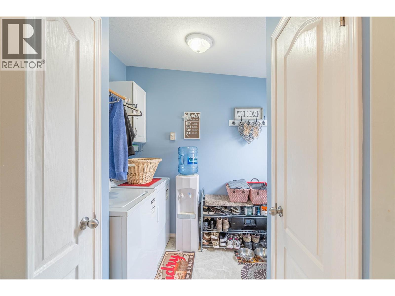 #1 768 SHUSWAP ROAD E - 16