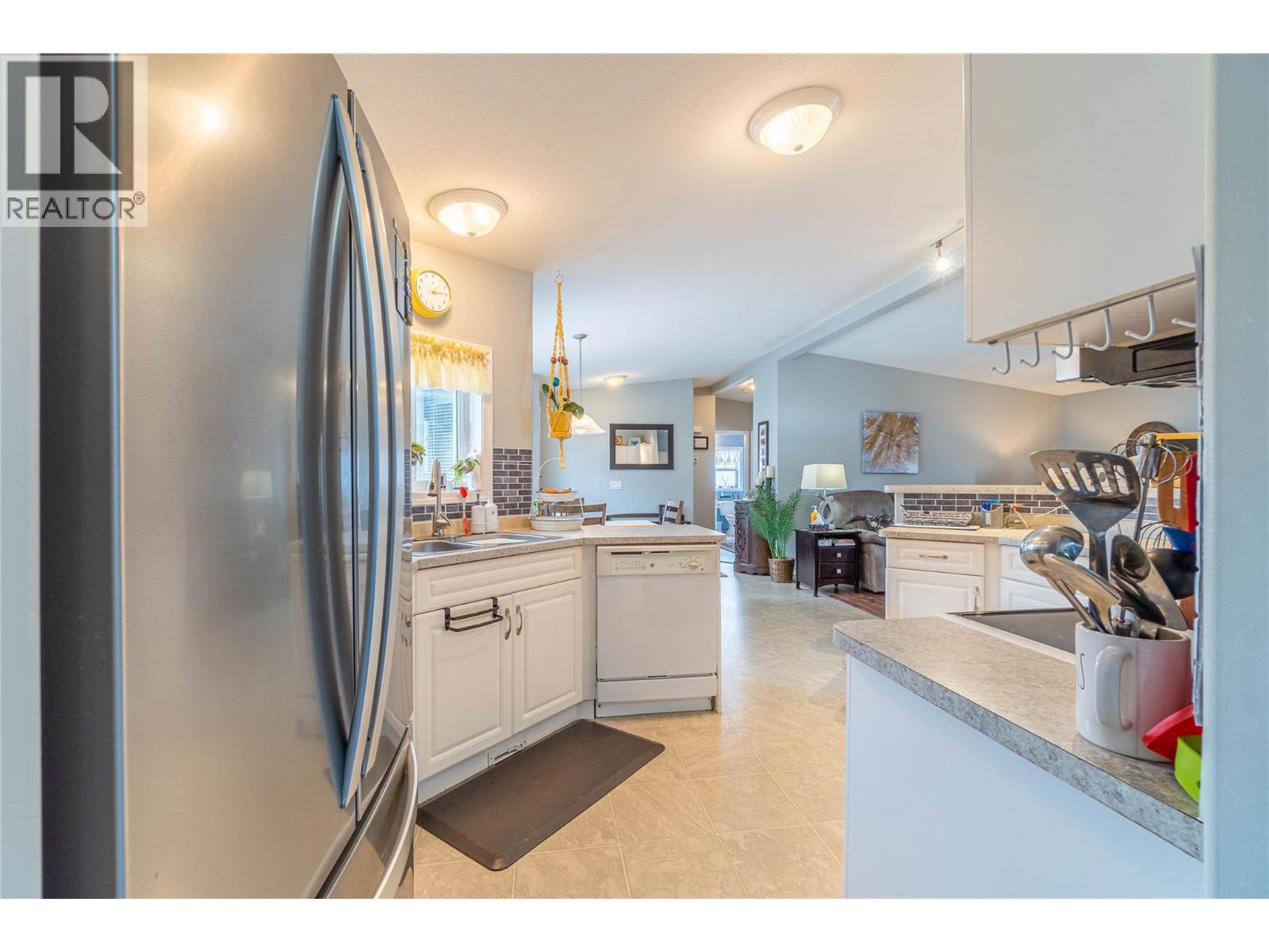 #1 768 SHUSWAP Road E - 19