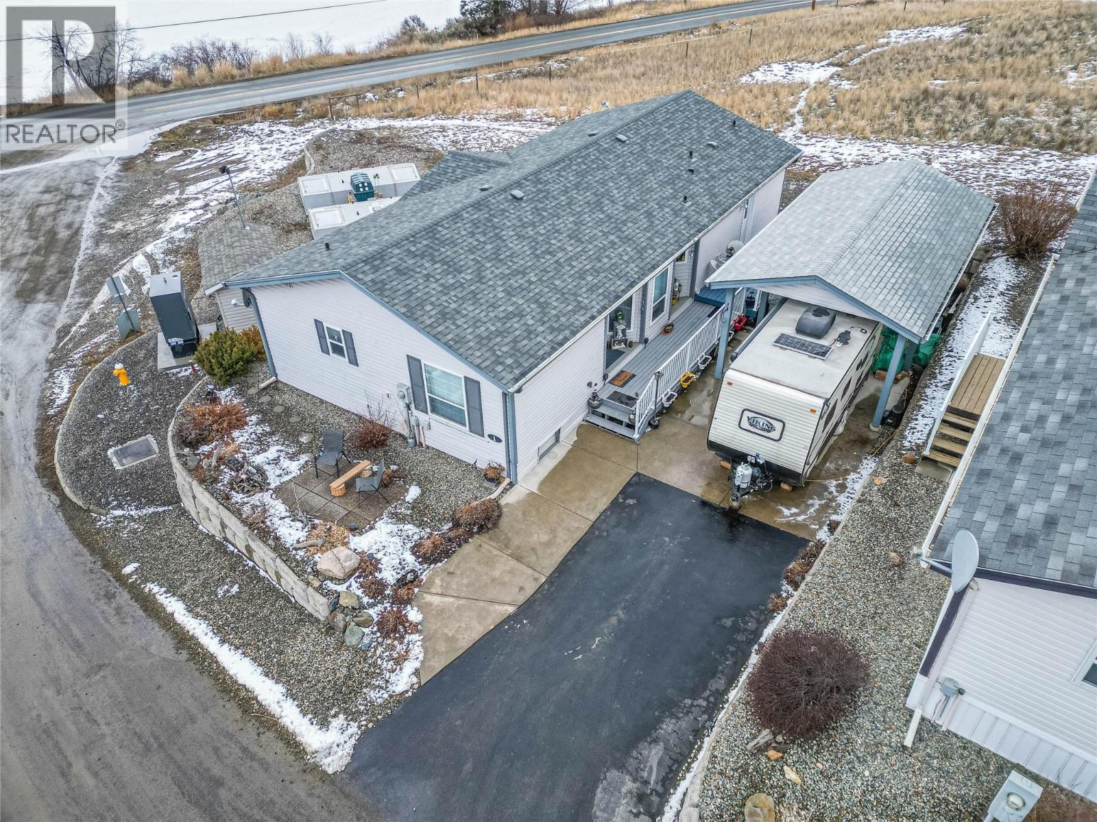 #1 768 SHUSWAP ROAD E - 29