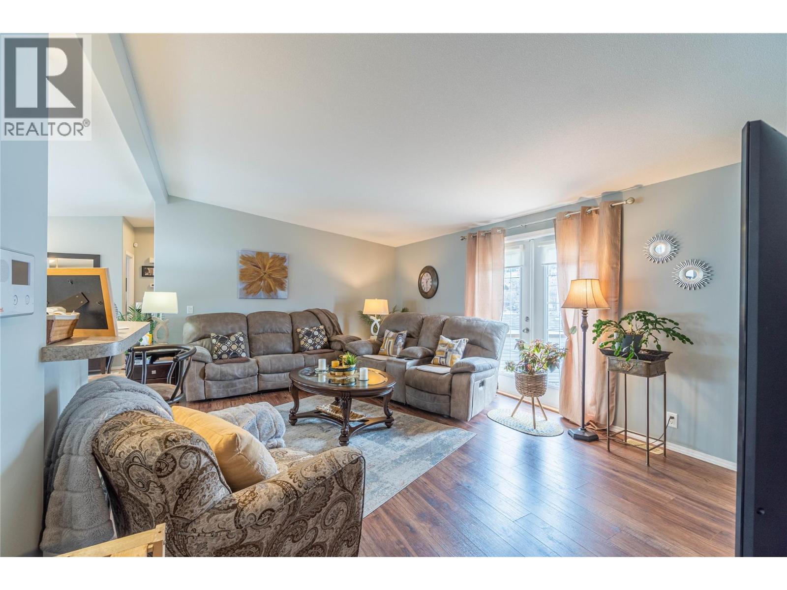 #1 768 SHUSWAP Road E - 37