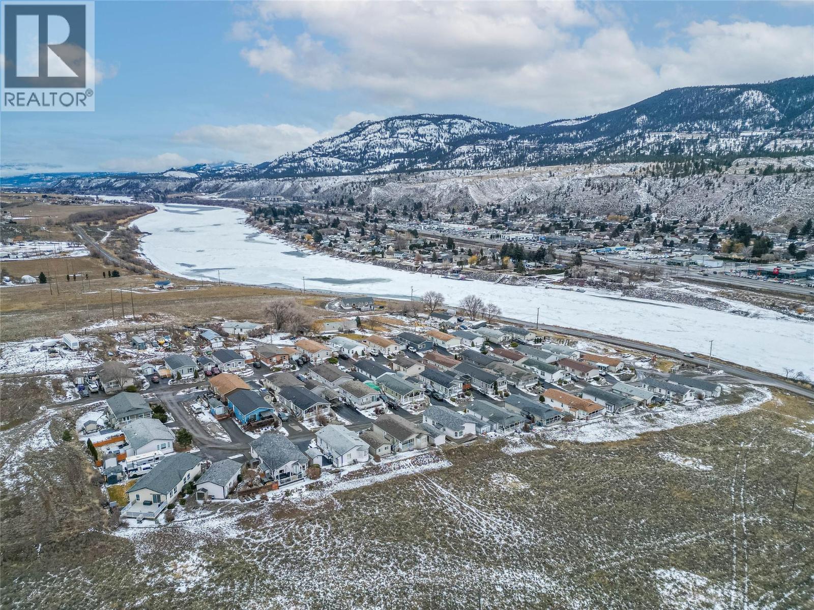 #1 768 SHUSWAP ROAD E - 6