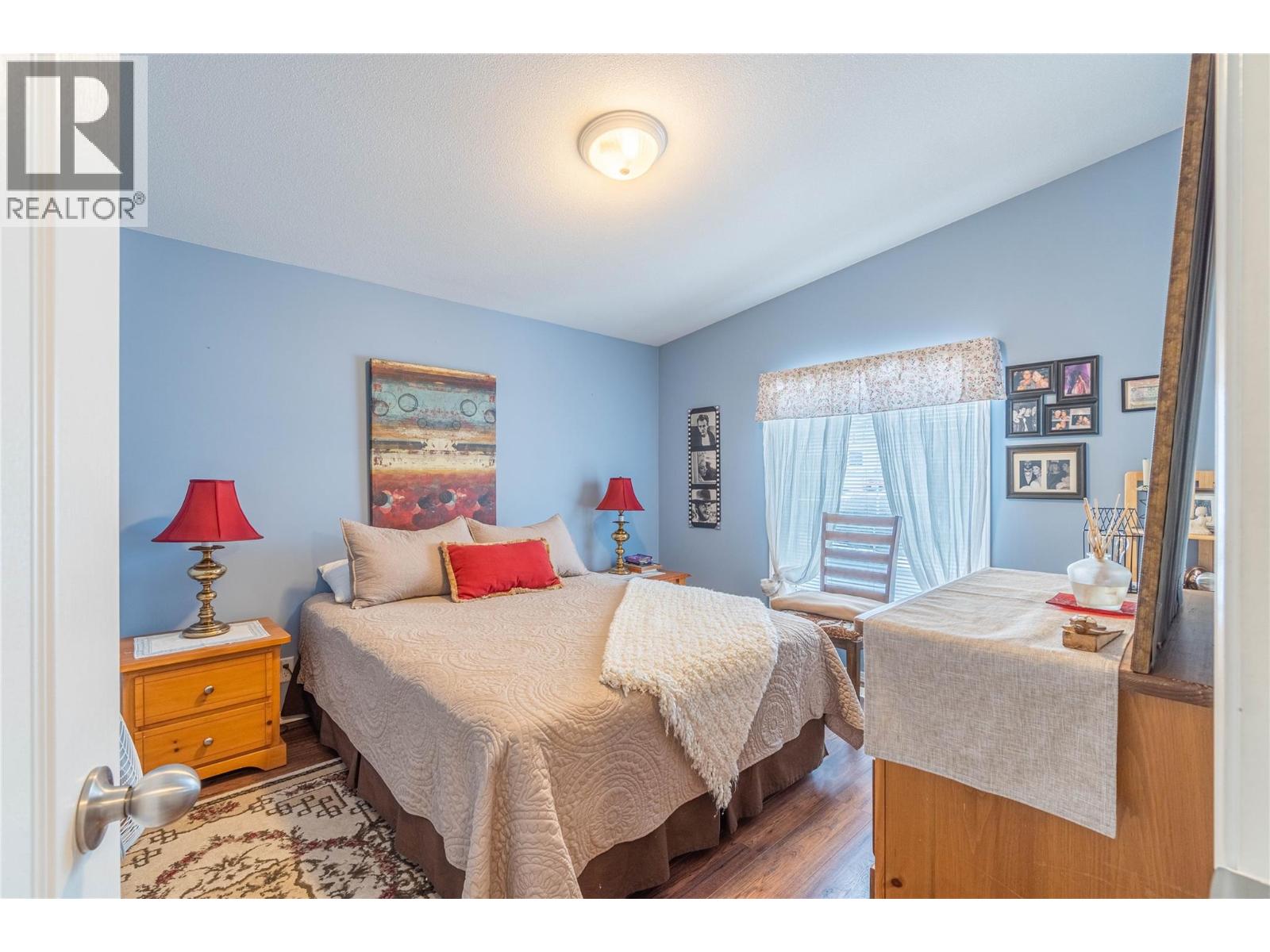 #1 768 SHUSWAP ROAD E - 27