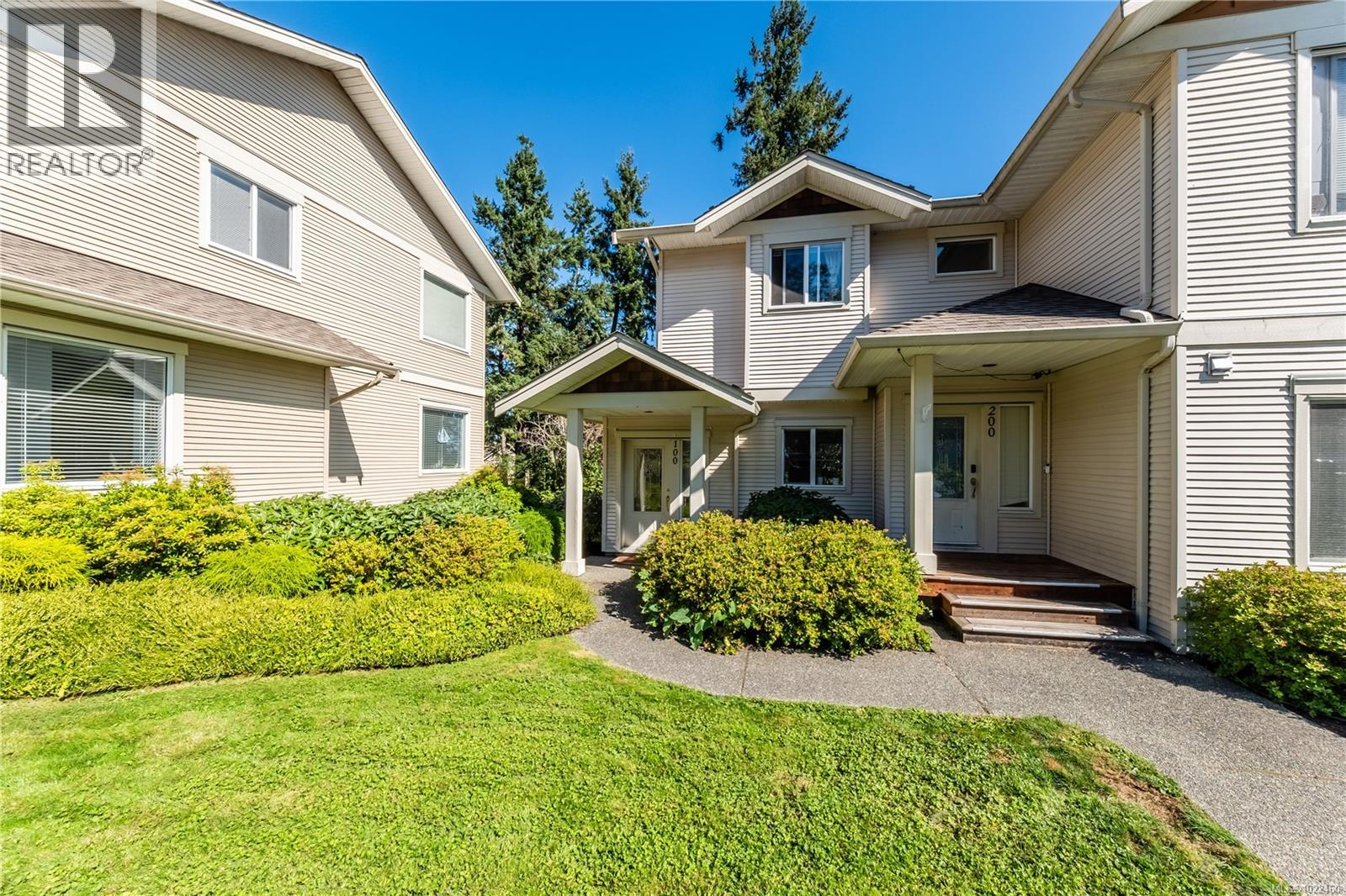 100 834 Varsity Way, Nanaimo