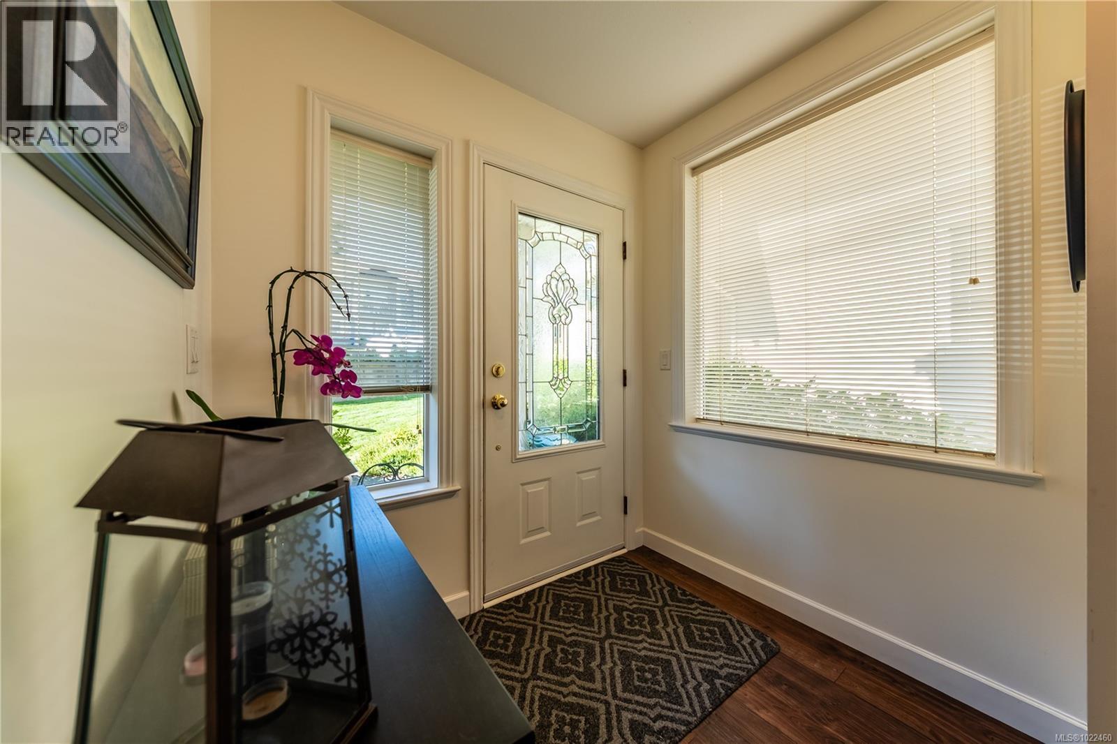 100 834 Varsity Way, Nanaimo