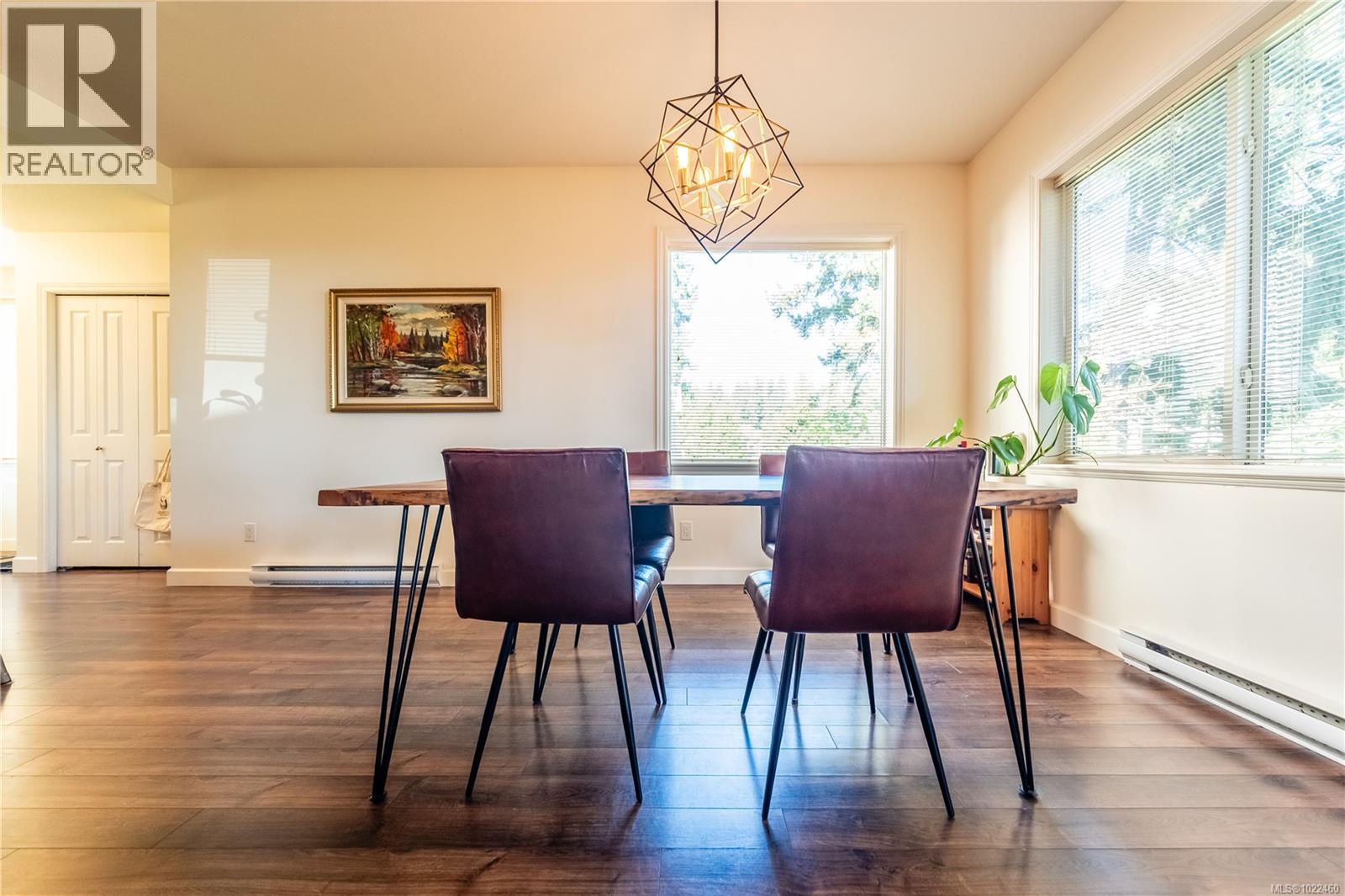 100 834 Varsity Way, Nanaimo