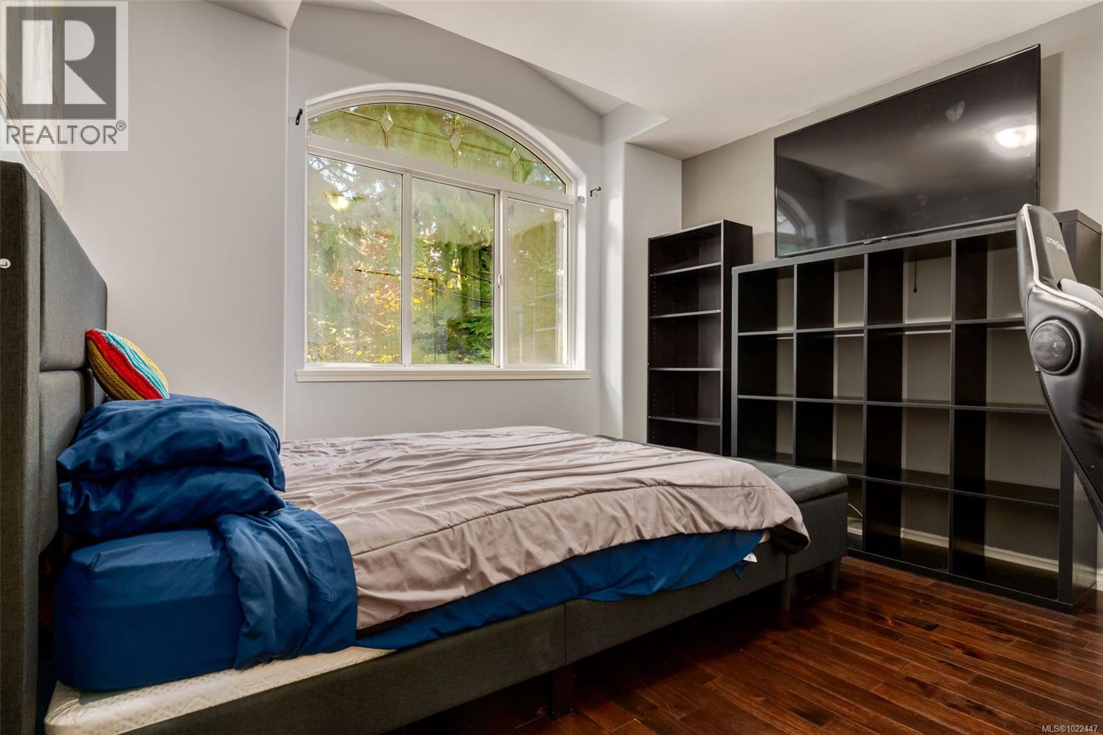 6422 Dover Rd, Nanaimo